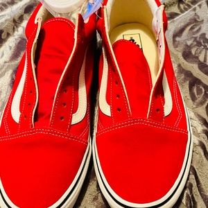 Men’s size 11 brand new Red and white old school vans